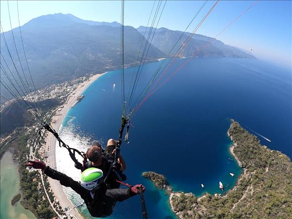Paragliding